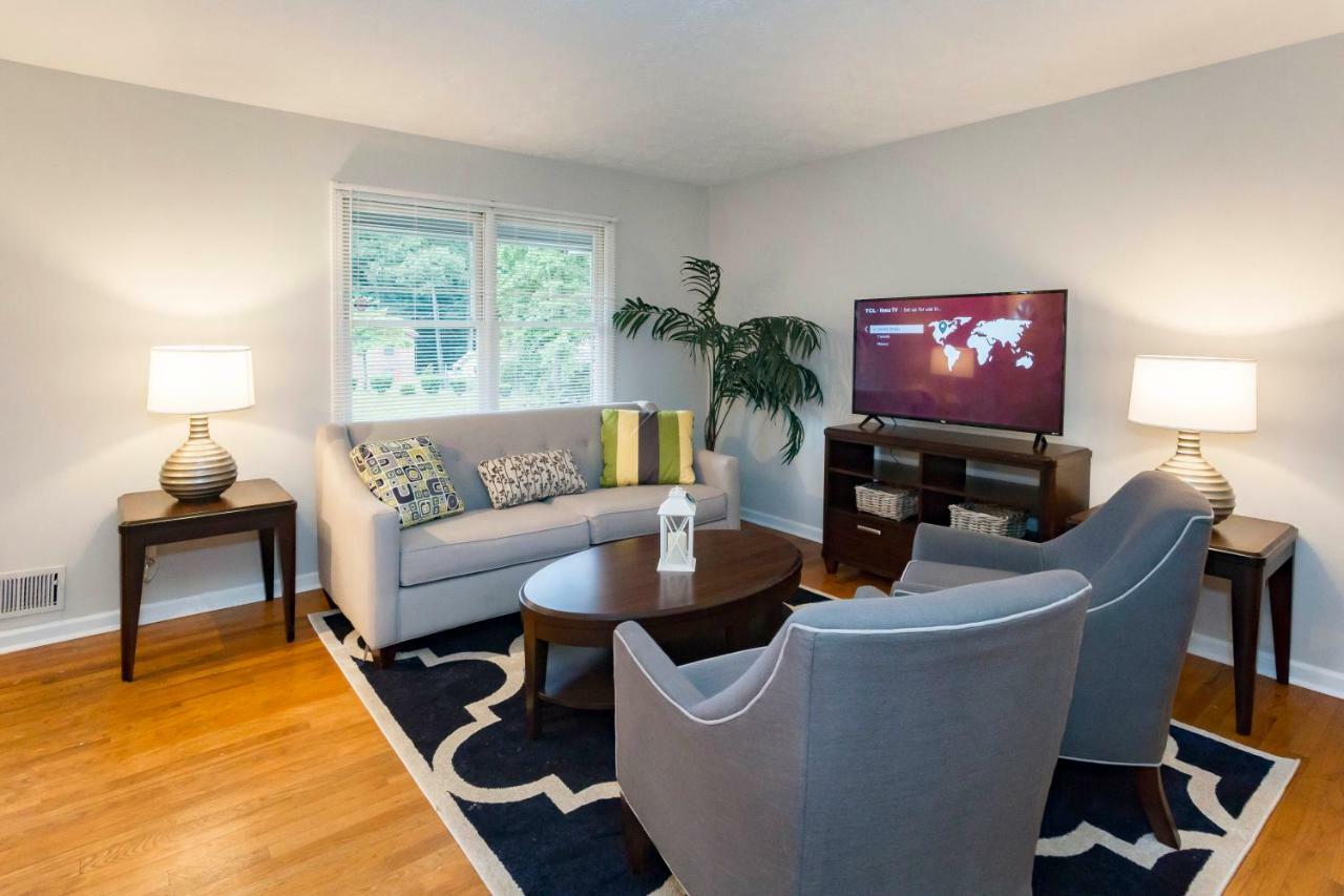Luxury Home W/Gameroom Kingsizebed Near Six Flags Austell Exteriör bild