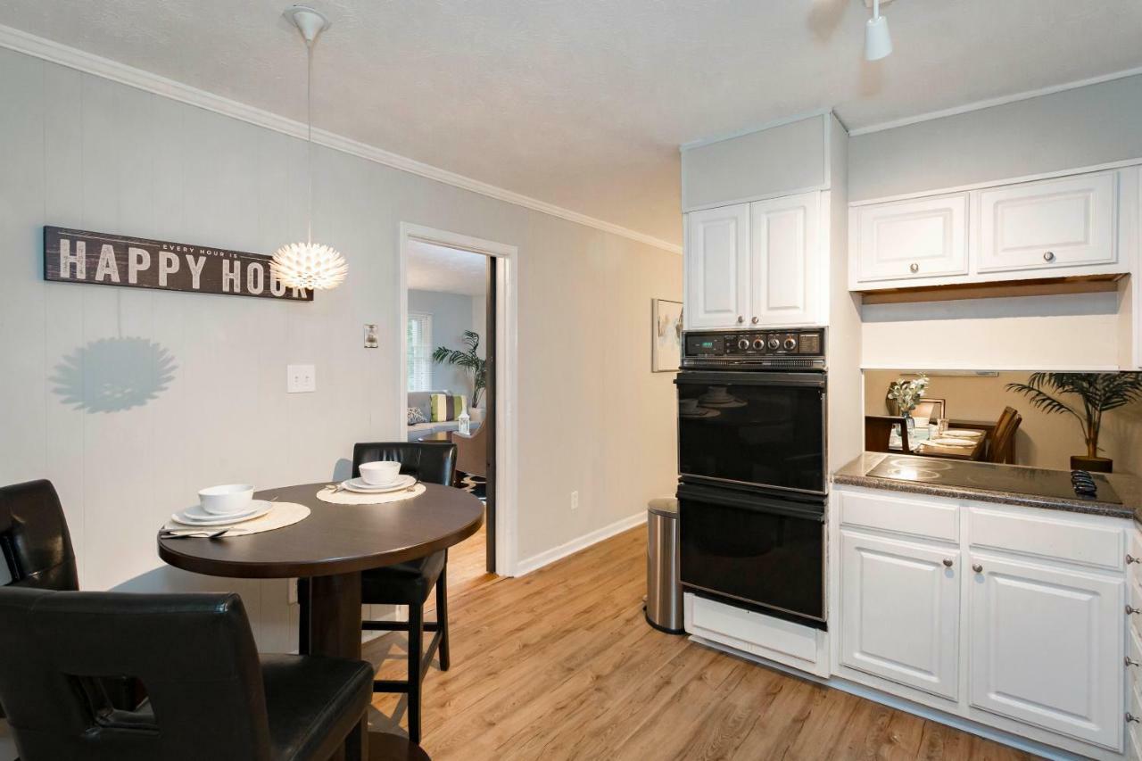 Luxury Home W/Gameroom Kingsizebed Near Six Flags Austell Exteriör bild