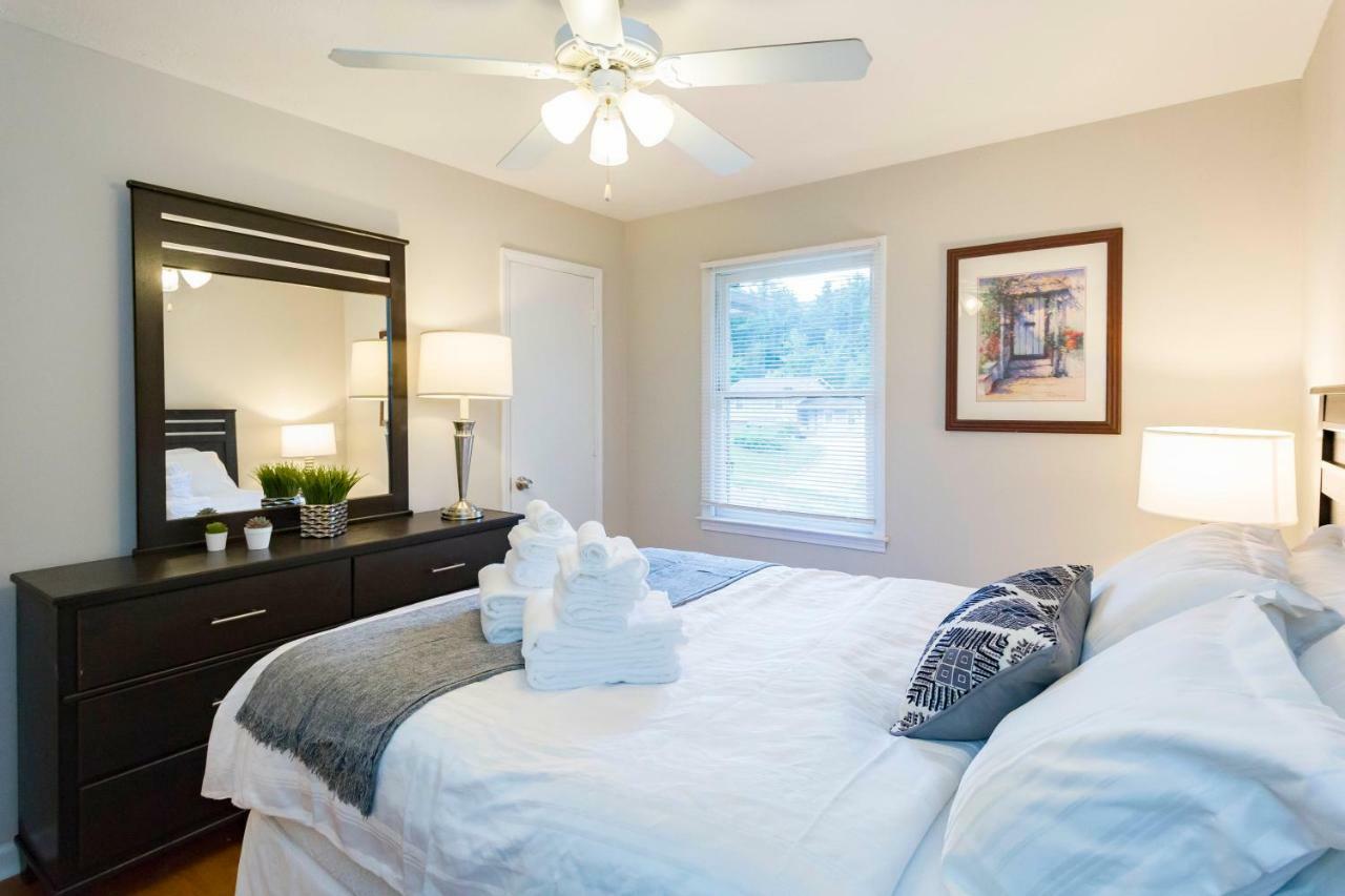 Luxury Home W/Gameroom Kingsizebed Near Six Flags Austell Exteriör bild