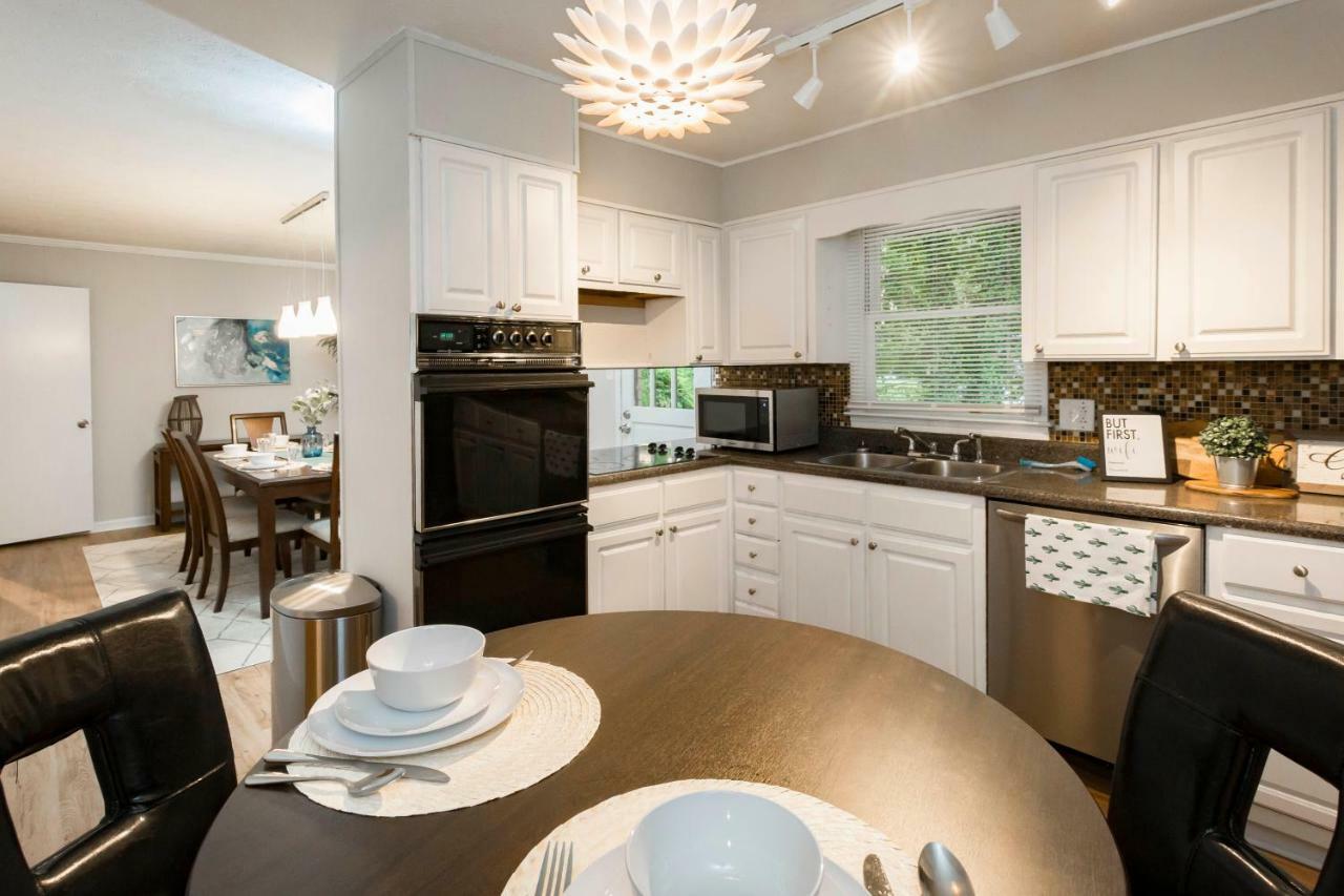 Luxury Home W/Gameroom Kingsizebed Near Six Flags Austell Exteriör bild