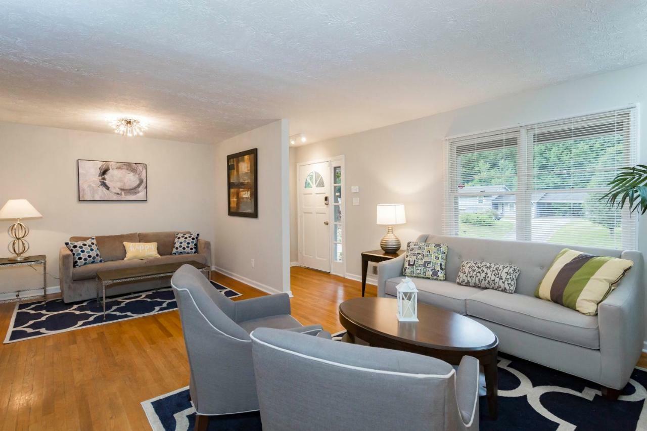 Luxury Home W/Gameroom Kingsizebed Near Six Flags Austell Exteriör bild